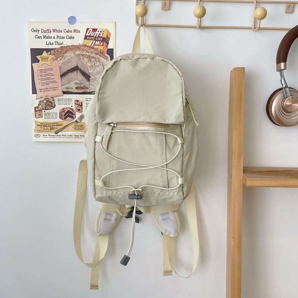 AMZZ Outdoor Contrasting Color Trendy Lightweight Travel Bag, Hiking Backpack, Aesthetic Value, Middle And High School Students' Class Backpack 1