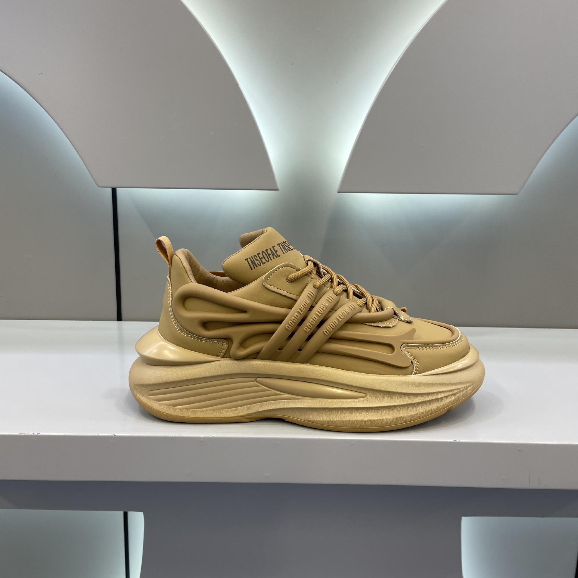 Ddmybear Autumn New Thick Soled Height Increasing Dad With A Niche Trendy Leather Surface, Versatile Sports And Casual Men's Shoes Chinese Brand 