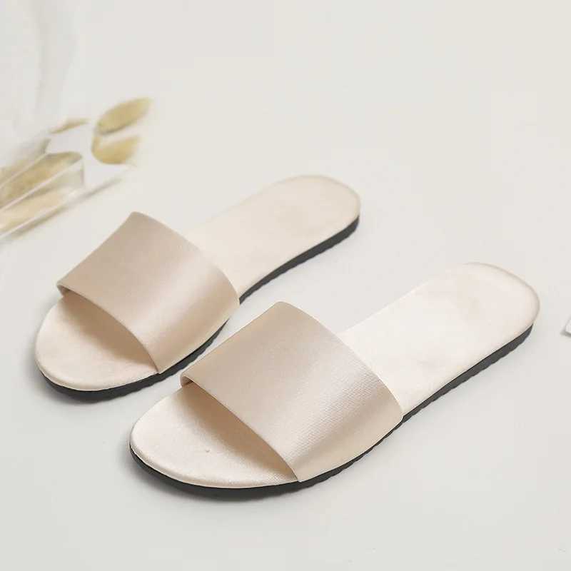 Summer New Home Slippers Fashion Flat Casual Satin Simulation Silk Slippers Indoor Non-slip Peep Toe Slides Wedding Flip Flops M250505