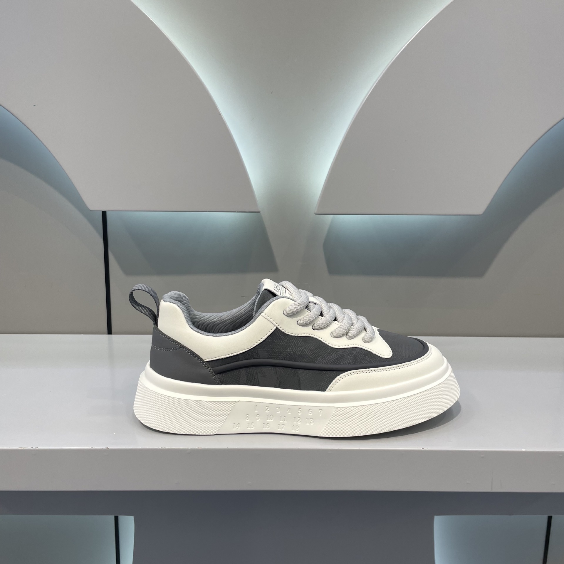 Ddmybear Autumn Soft Soled Comfortable Dad Korean Version Versatile White Comfortable Design Height Increasing Board Men's Shoes Chinese Brand Sh