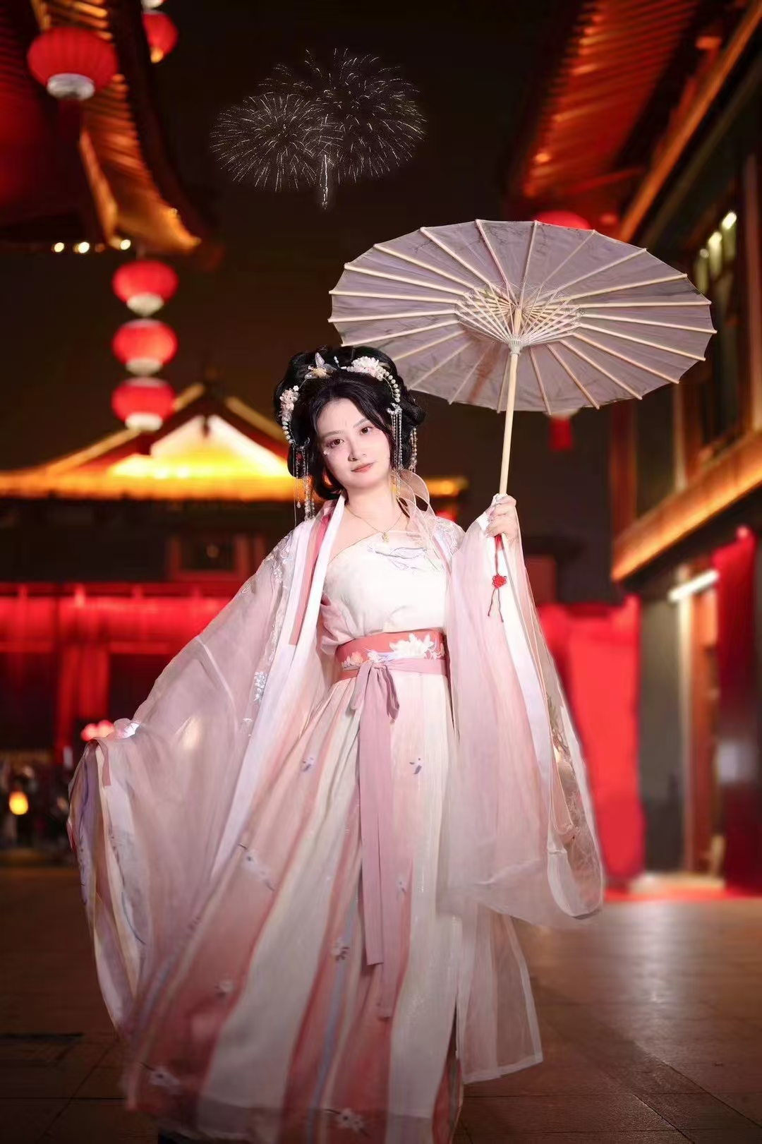 Chang'an Style Hanfu Women's Hezi Skirt - Tang Dynasty Embroidered Qi-Chest Ruqun with Large Sleeves - Photoshoot