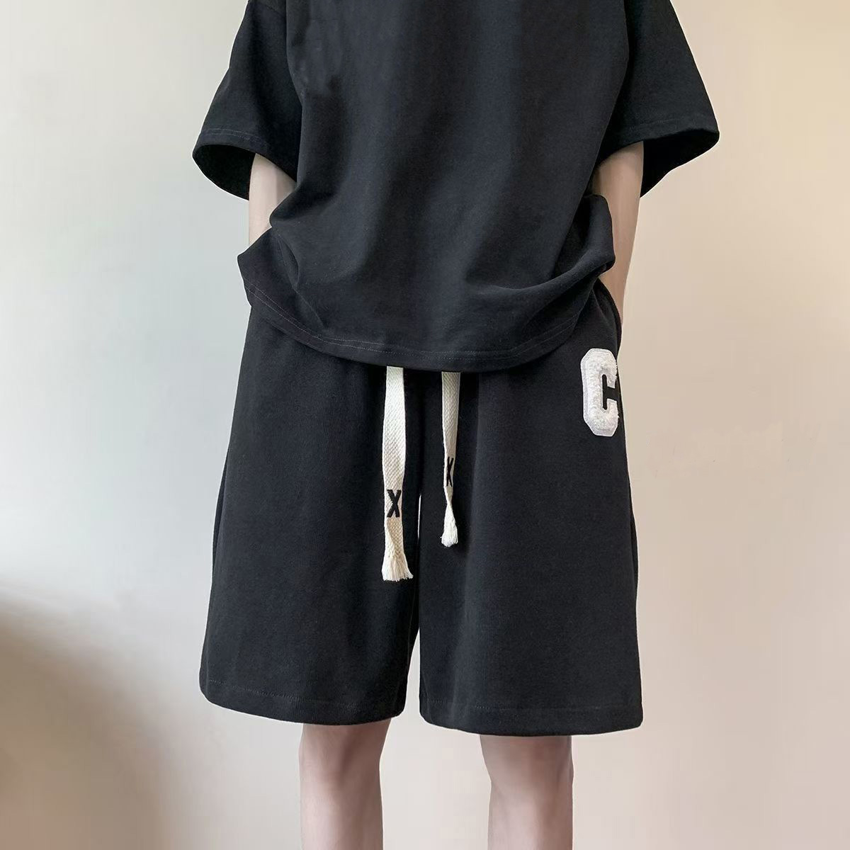 Designer shorts, men's and women's summer, American, retro, casual pants, trend brand loose plus size sports pants, versatile.