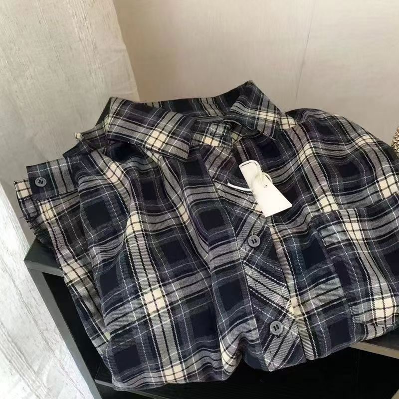 Plaid shirt women's summer new design sense niche wear sunscreen women's shirt designer high sense long sleeve jacket.