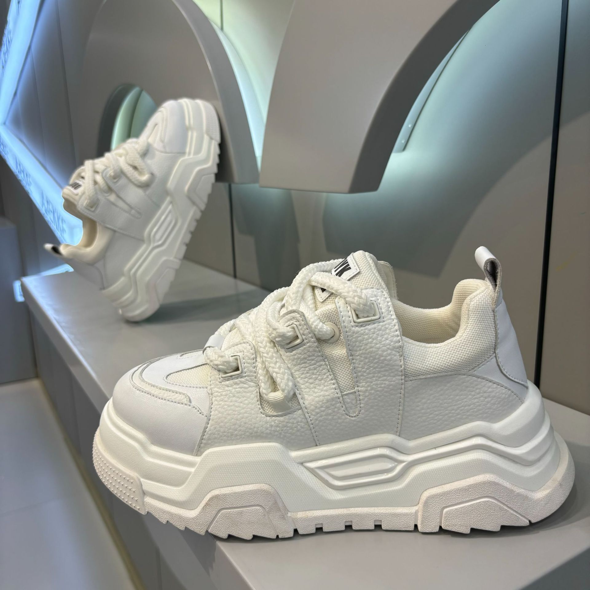 Ddmybear Thick Soled Height Increasing White For Men In Autumn, Fashionable And Breathable Casual Shoes, Versatile Sponge Cake Shoes Chinese Brand Sho
