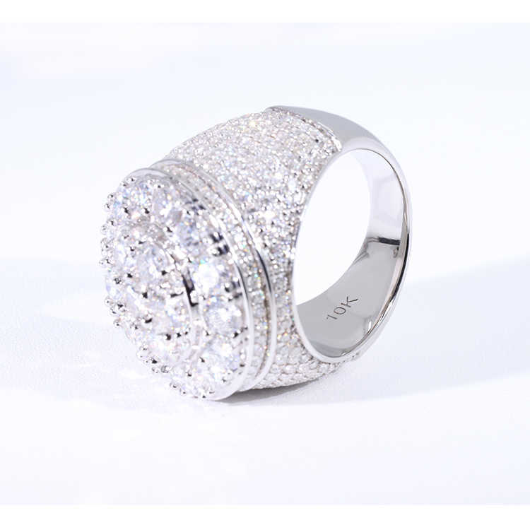 Hip Hop Style Iced Out Ring Round Brilliant Cut VVS Moissanite Gold Plated Sterling Silver Ring For Men