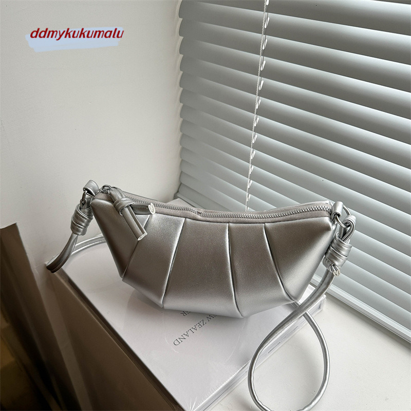 Silver for women 2024 new summer fashion design, niche single shoulder crossbody dumpling bag, cow horn bag H7.20#14 ddmykukumalu
