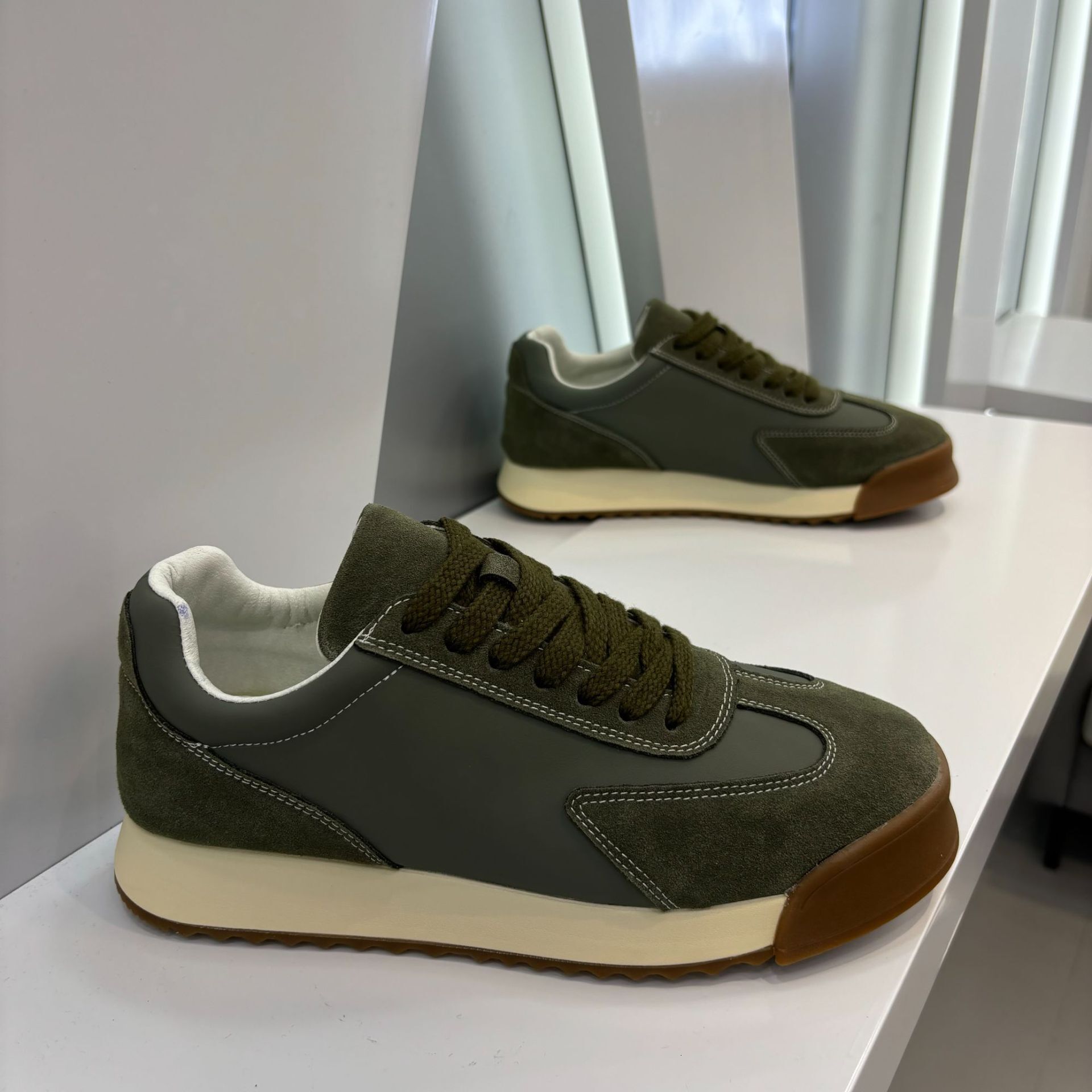 Ddmybear Board Men's 2024 New Forrest Gump Trend Versatile Splicing German Training Low Top Lace Up Casual Shoes Chinese Brand Shoes F915-159