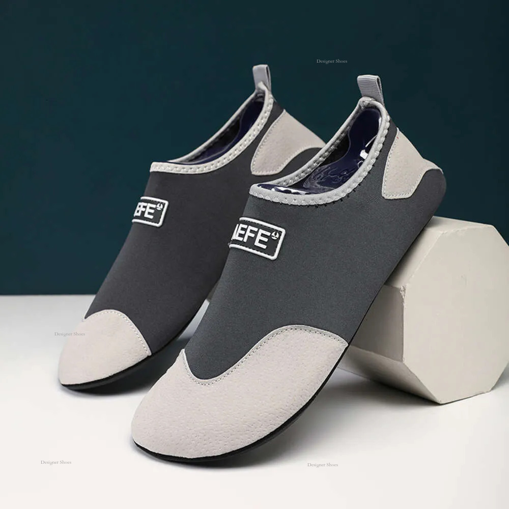 Water MAEDEF Light Shoes Women Swimming Diving Aqua Beach Sandal Shoe For Men Seaside Non-Slip Sneakers Socks Slipper