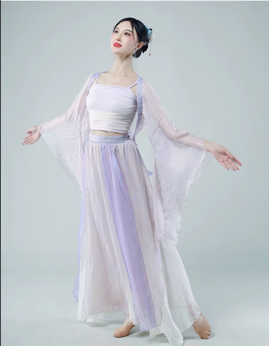 Elegant Hanfu Dance Costume for Women - Flowing Chinese Classical Dance Practice Dress with Sheer Sleeves
