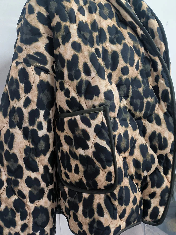 EWQ European Style Fashion All Match Cardigan Leopard Print Jacket Loose Casual Top Coat Women 2024 Spring Autumn 16U7408 240910