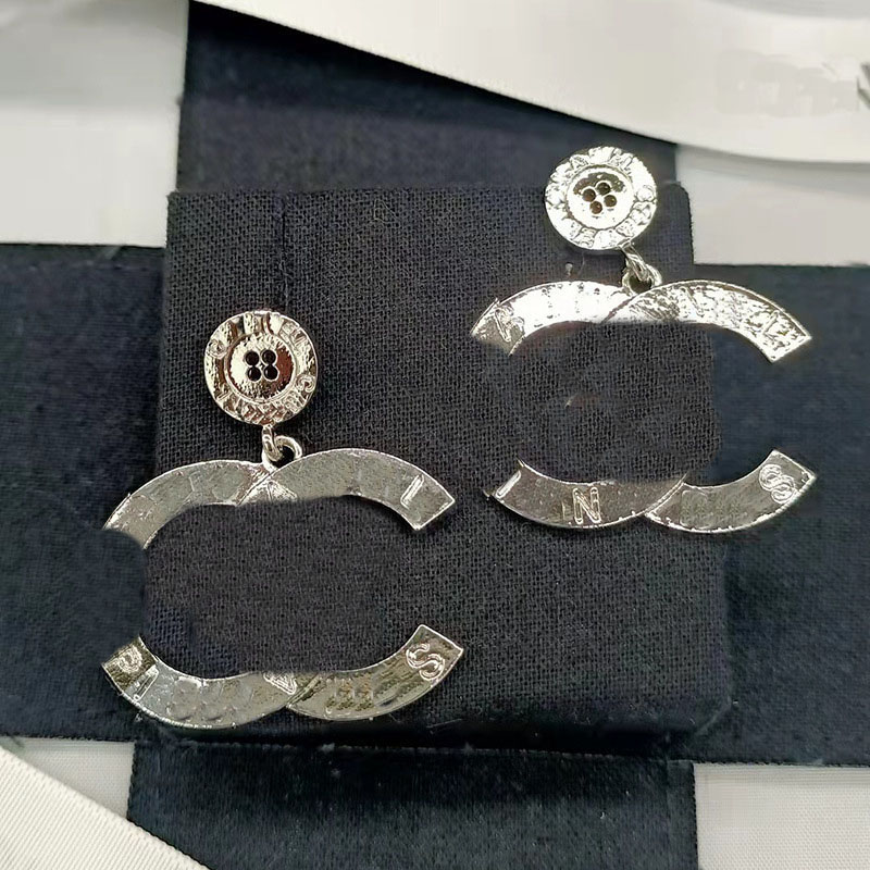 20style Fashion Sweet Gold Plated Brand Designers Letters Stud Clip Chain Geometric Crystal Rhie Pendant Earring Wedding Party Jewerlry