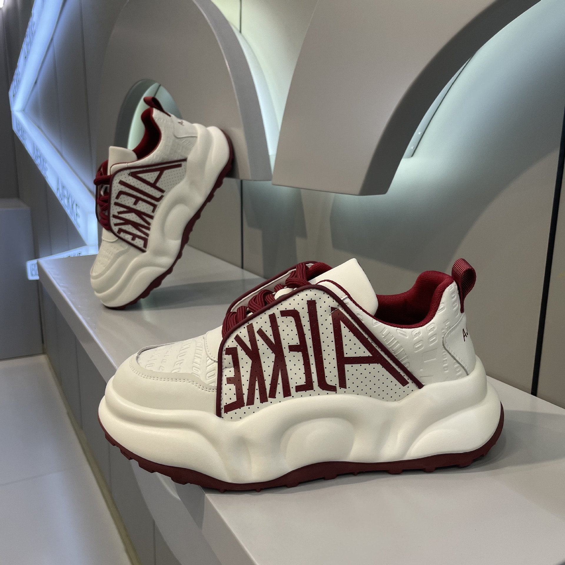 Ddmybear New Autumn High-End Fashion Casual Sports For Men, With Thick Leather Sole And Trendy Dad Shoes That Are Versatile Chinese Brand Shoes F915-1