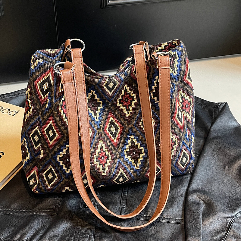 Large Capacity 2024 New Fashionable Commuter Ethnic Style Tote Bag Canvas Single Shoulder Handbag for Women