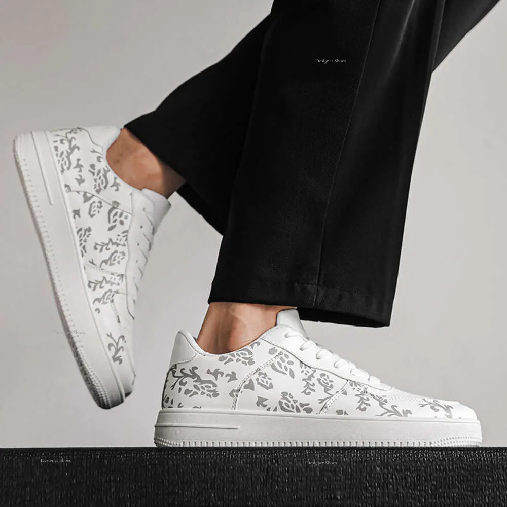 Skate Casual Mens Fashion Sneakers For Youth Breathable White Flower Flats Height Increase Student Force Shoes ce