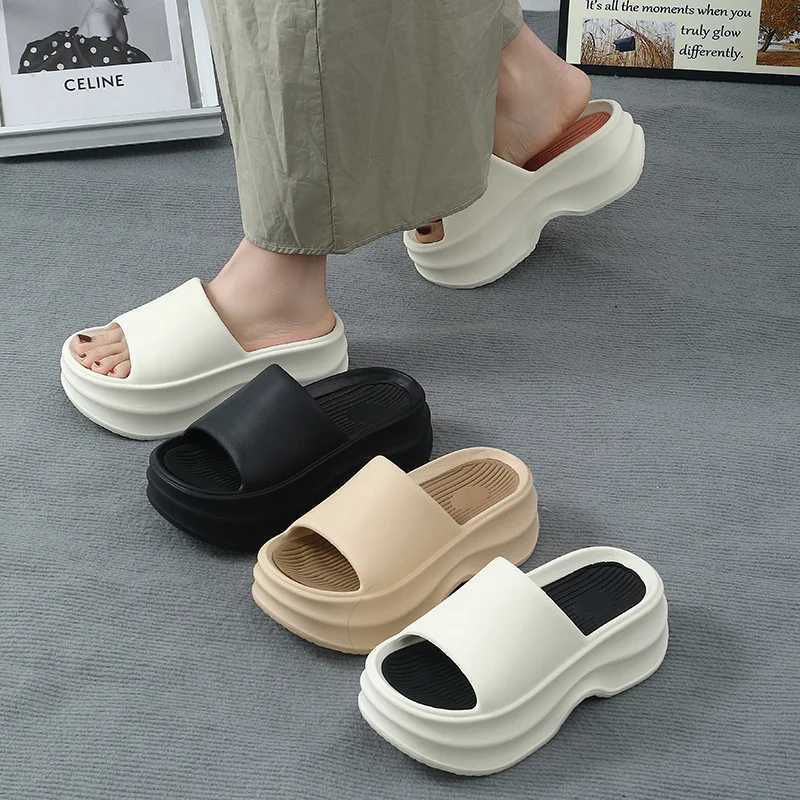 Thick EVA Slippers New Summer Womens Slippers Wear Home Platform Sandals Fashion Outwear Non Slip Elevated Slippers Women M240914 - view 3