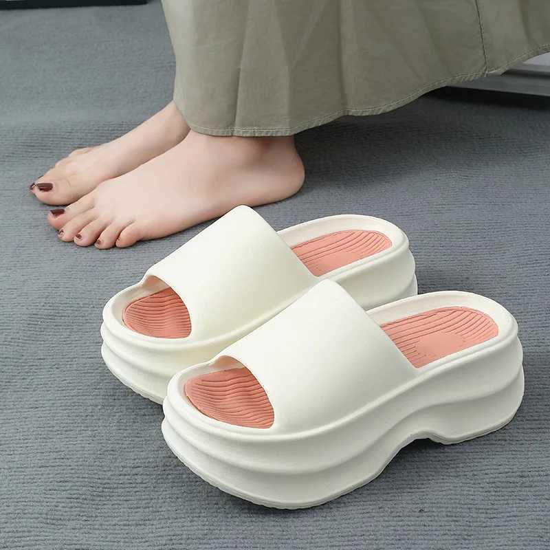 Thick EVA Slippers New Summer Womens Slippers Wear Home Platform Sandals Fashion Outwear Non Slip Elevated Slippers Women M240914 - view 7