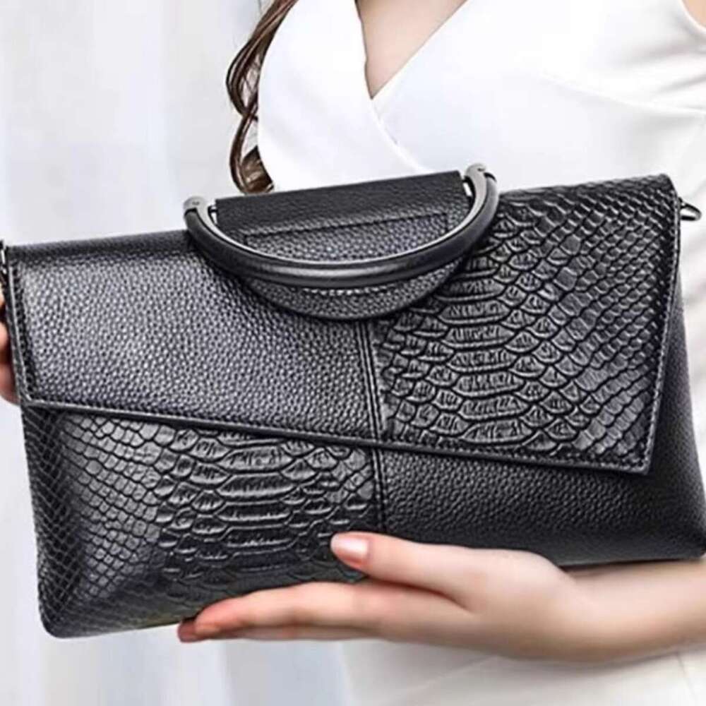 AMZZ Light Luxury 2024 New Large Capacity Banquet Handbag Crocodile Pattern Women's Fashion Style Crossbody Bag for Women