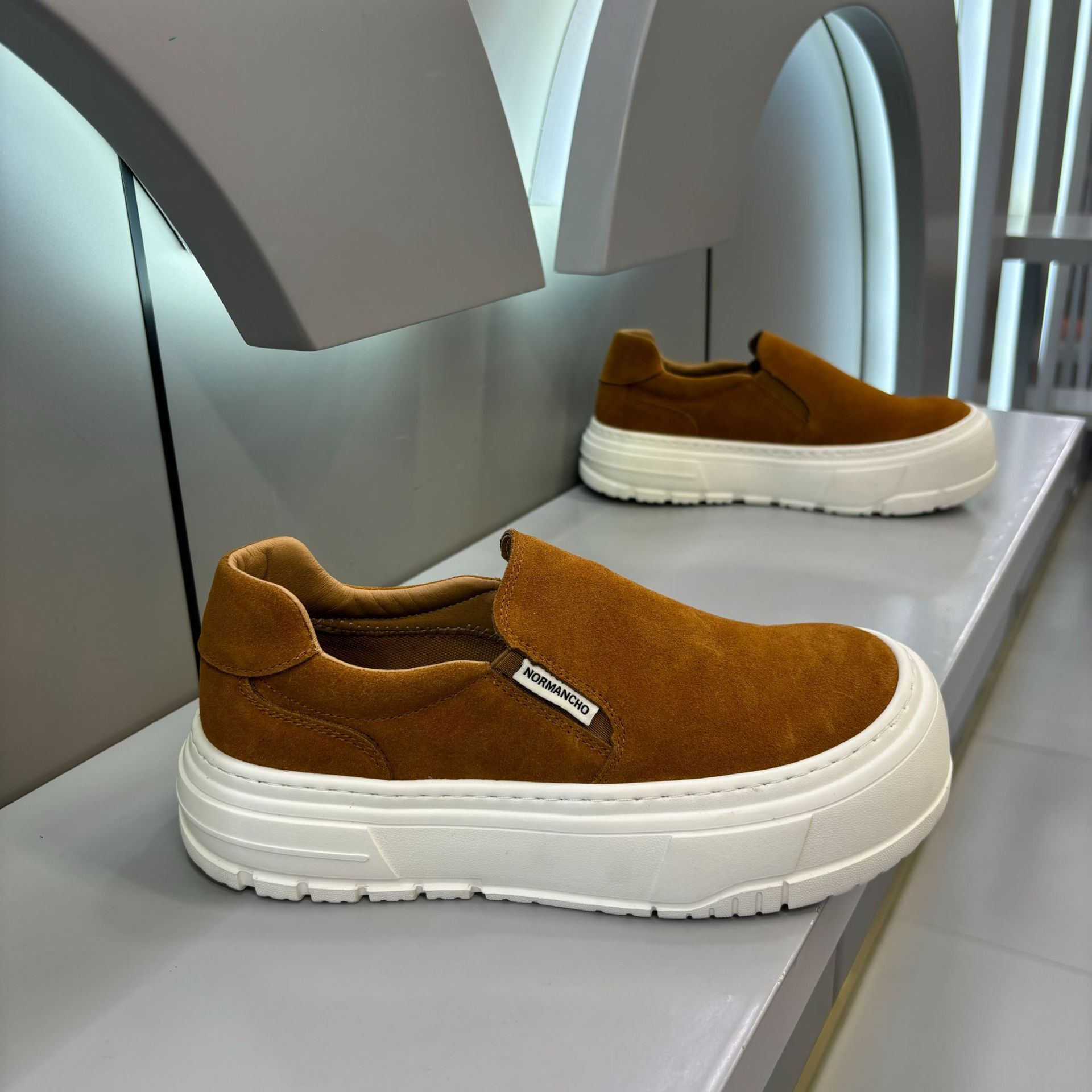 Ddmybear Real Leather Autumn Style,Men's Thick Soled, Lightweight, Big Toe Comfortable, Breathable, Casual Board Shoes, Lazy Shoes Chinese Brand 