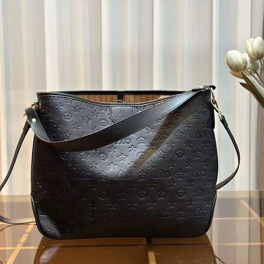 Luxury Designer bag Famous Black Emboss leather Woman Shoulder bag Tassels Totes Women Handbags Lady Letter Messenger Female Evening Bags