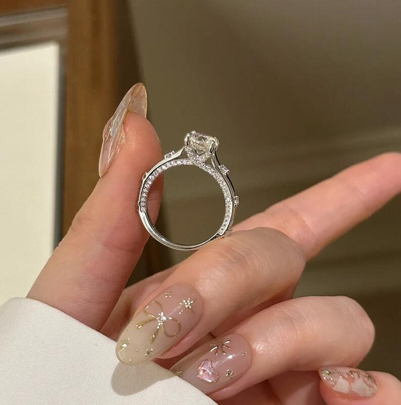 1CT Moissanite Engagement Ring: Sterg Sier, Round Cut, 2024 Jewelry