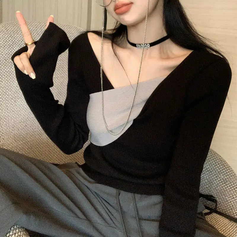 Women Autumn Winter Fashion Slim Patchwork Vneck Long Sleeve Knitwear Clothes Temperament Allmatch Trend Knitting Tops 240904