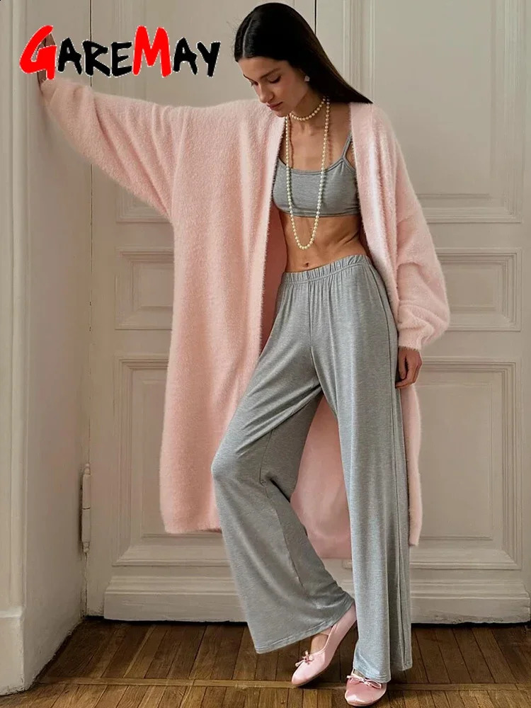 Retro solid long sleeved cardigan wool sweater for women fluffy and warm womens knitted autumn white oversized 240906