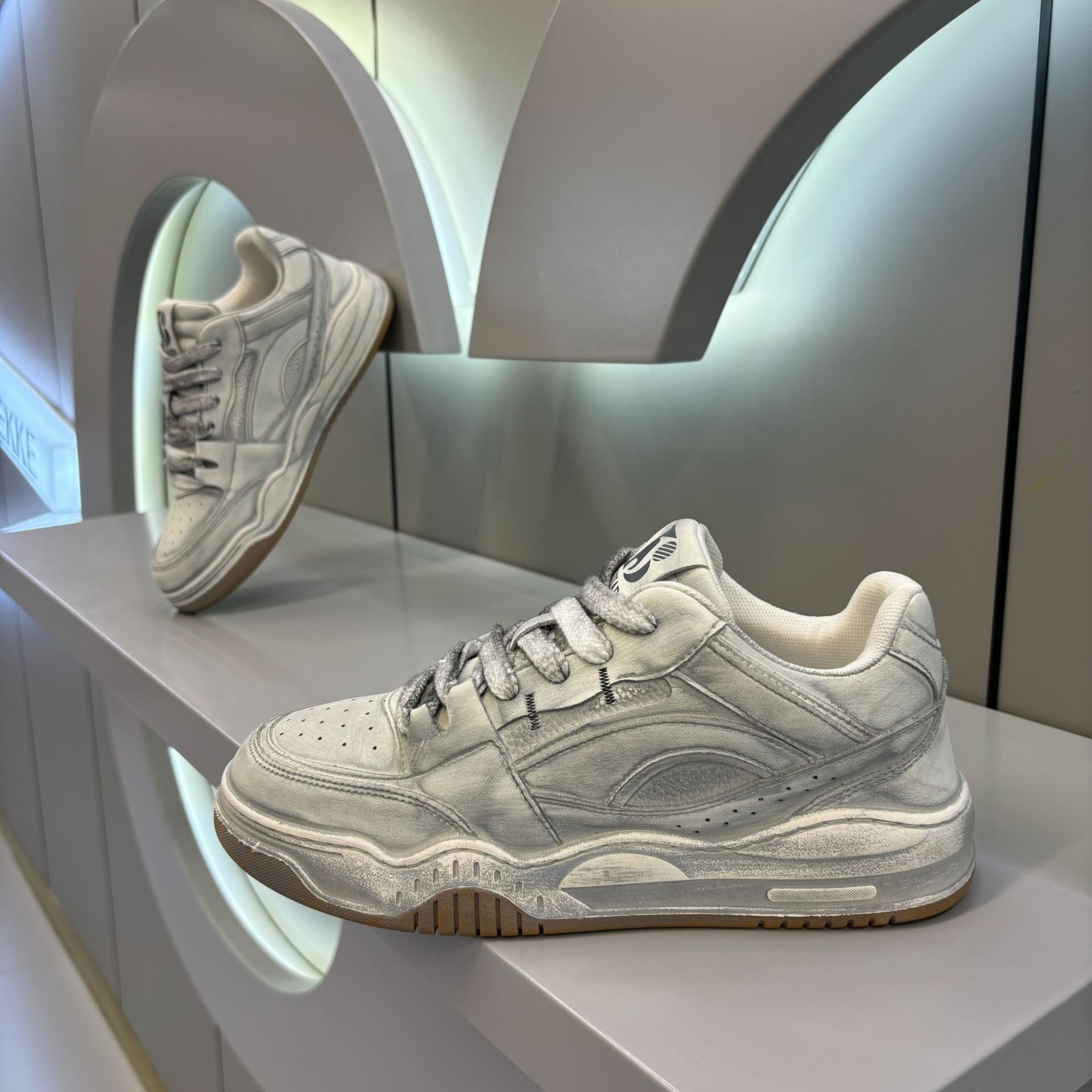 Ddmybear China-Chic Worn-Out Skates Men's Versatile Breathable Low Top 2024 Autumn New Fashion Brand Sports Casual Shoes Chinese Brand Shoes F915