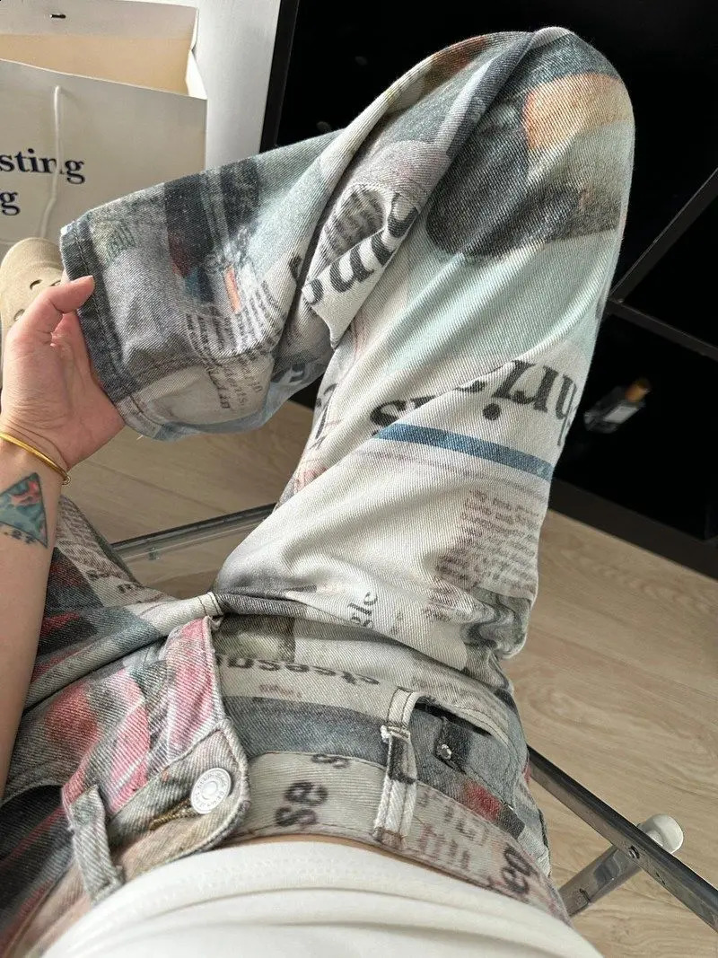 American style high street personalized printed spaper jeans for men and women summer straight tube loose wide leg pants y2k 240911
