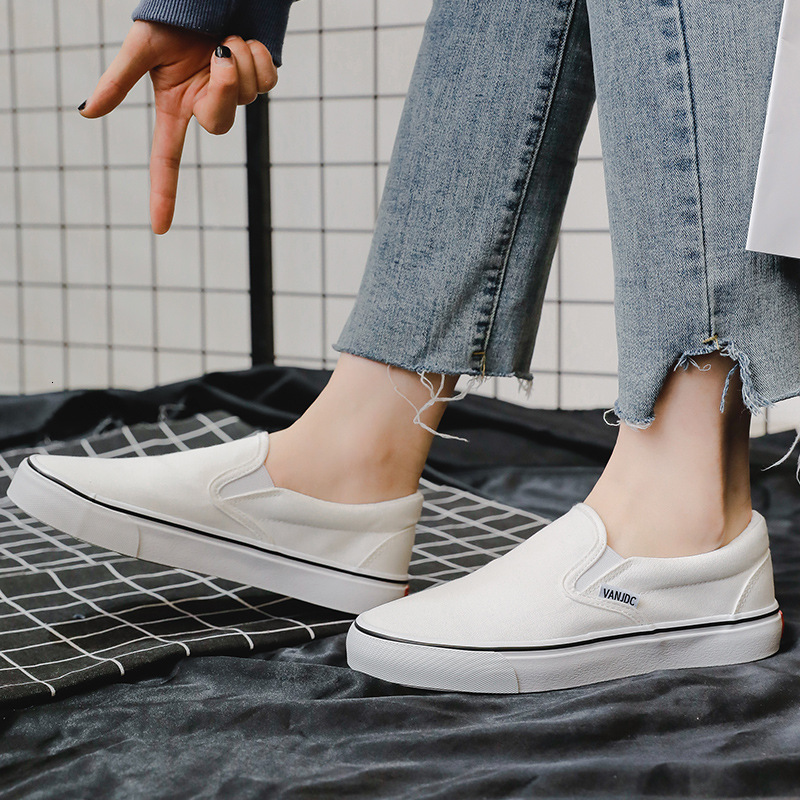 White Canvas Women Couple Slip on Flat Comfortable Casual Fashion Platform Ladies Vulcanized Shoes atillas Mujer