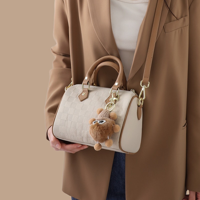 2024 New Summer Genuine Leather Women's Handbag Boston Pillow Crossbody Bag Bags