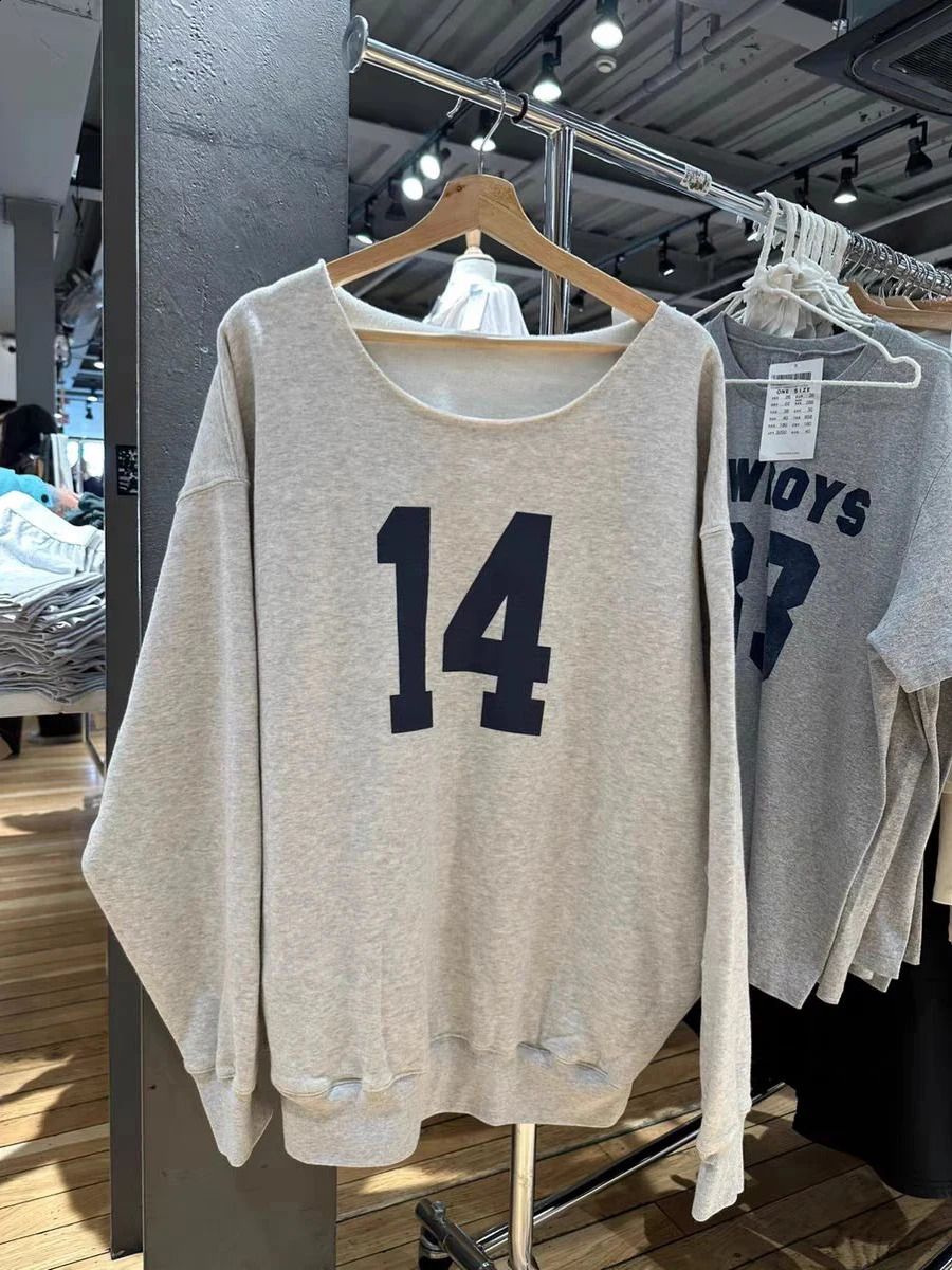 14 printed oversized sportswear for women with sexy exclusive neckline long sleeved cotton loose zipper autumn streetwear fashionable hoodie Y2k top 2