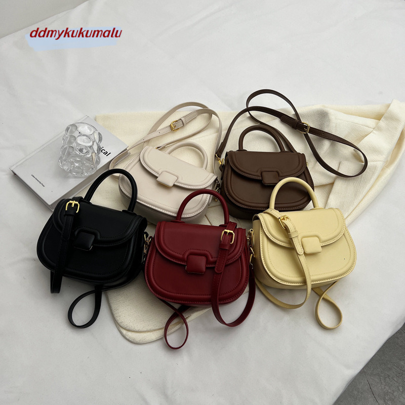 Small square high-end trendy, 2023 summer fashionable women's bag, versatile niche design, temperament and underarm bag H7.22#41 kukumalu