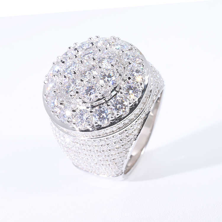 Hip Hop Style Iced Out Ring Round Brilliant Cut VVS Moissanite Gold Plated Sterling Silver Ring For Men
