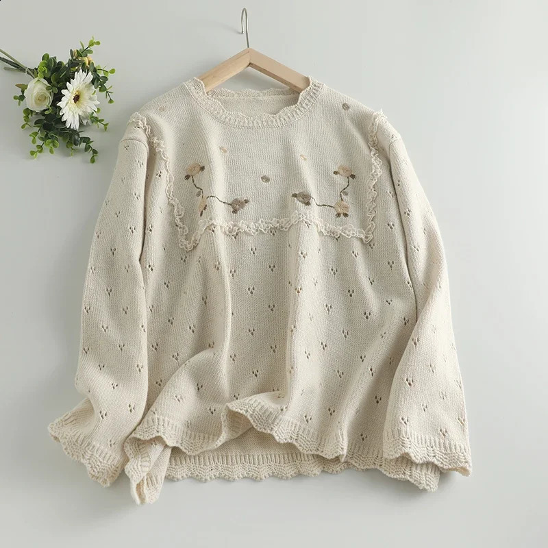 Sweet Mori Girl Vintage Embroidered Knitted Sweater Pullovers Women Oneck Long Sleeve Hollow Out Casual Loose Tops 240904