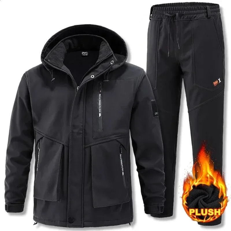 Warm Tracksuit Men Outdoor Sport Suits Winter Two Piece Set Mens Padded Thickened Windproof Waterproof Riding Mountaineering 240909