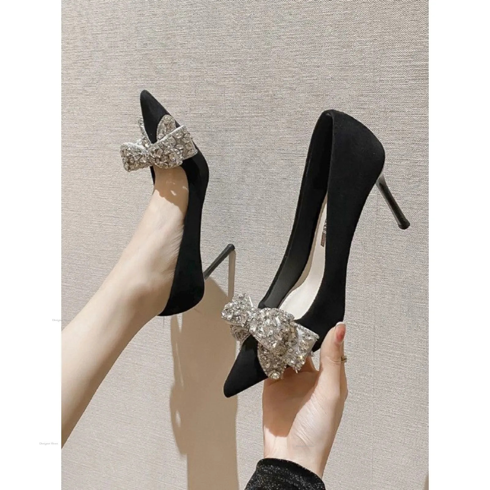 Heels French High 2024 Spring New Water Diamond Bow Crystal Black Temperament Celebrity Fine Heel Shoes Women's