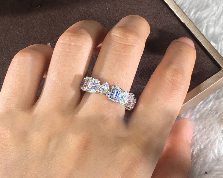 Top Selg Wedding Rings: Princess Cut CZ Eternity Bridal Ring