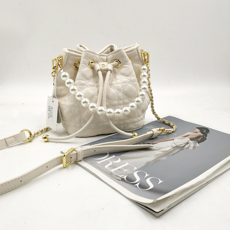 Women's 2024 New Embroidered Bucket Small Fragrant Style Fashion Diamond Grid Chain PU Beaded Single Shoulder Crossbody Bag