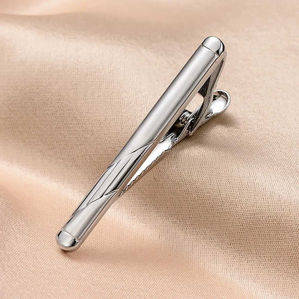 New copper metal silver tie clip suitable for mens wedding collar tie clip mens tie clip with gift box mens tie rod crystal tie pin W240914