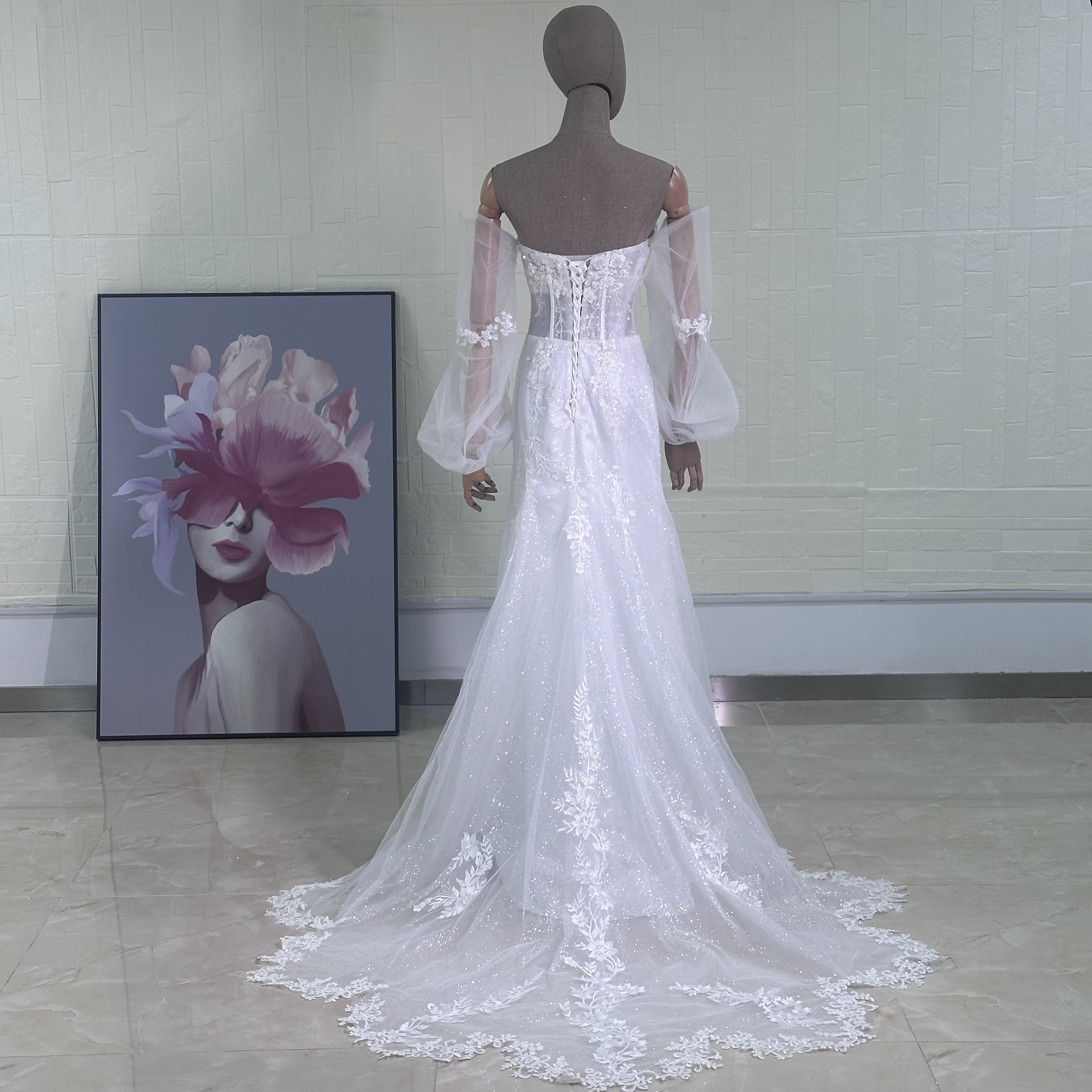 Chic 2024 Mermaid Cut Party Wear Luxurious Lace Design, Transformable from Strapless to Long-Sleeved for Weddings & Parties