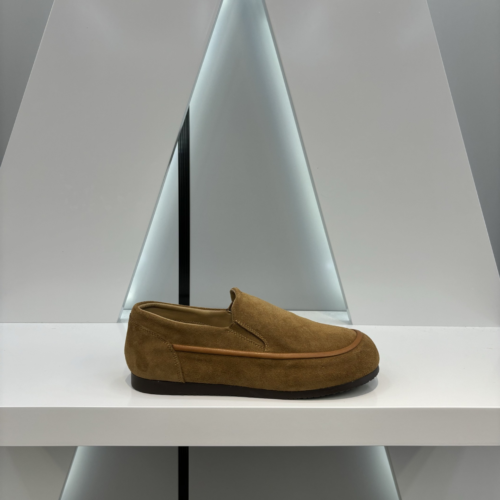 Ddmybear Men's 2024 New Fashionable, Comfortable And Versatile Bean Spirited Young Man, One Foot Board Shoes, Casual Leather Shoes Chinese Brand 