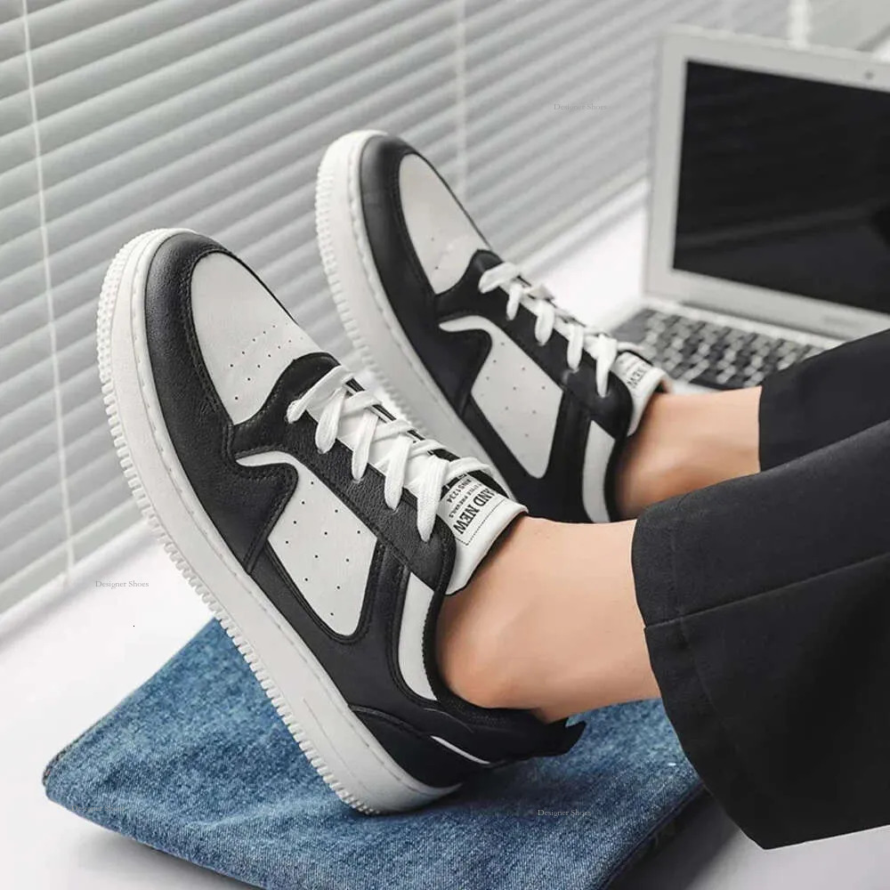 Skateboarding Sneaker Men Casual Leather Fashion Sports Women Comfortable Flat Slip-On White Shoes For Couple