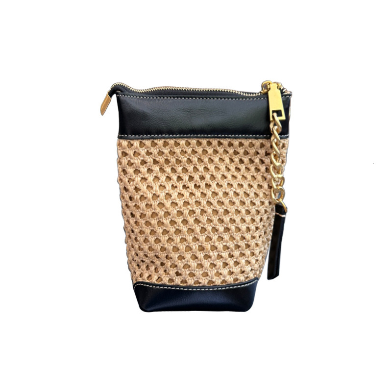 2024 new handmade woven Lafite grass with cowhide for women, large capacity water bucket bag, single shoulder crossbody bag
