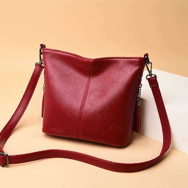 AMZZ 2024 New Hot Style Women's One Shoulder Crossbody Soft Leather Small Square Bag