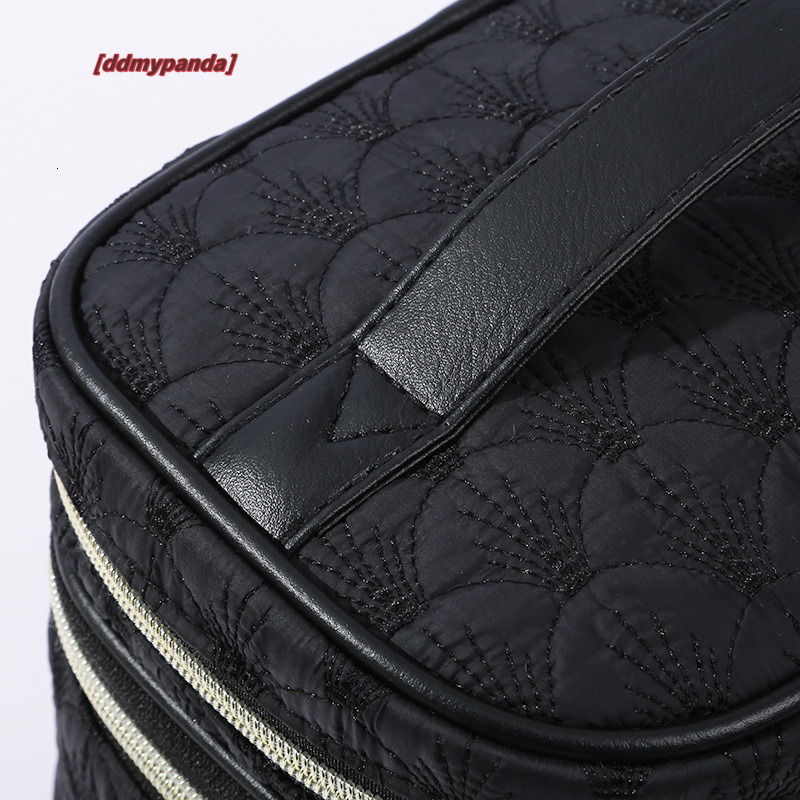 New Makeup Large Capacity, High Quality, Portable Storage Travel Tote Bag, Spring Style, Versatile for Women #37 ddmypanda