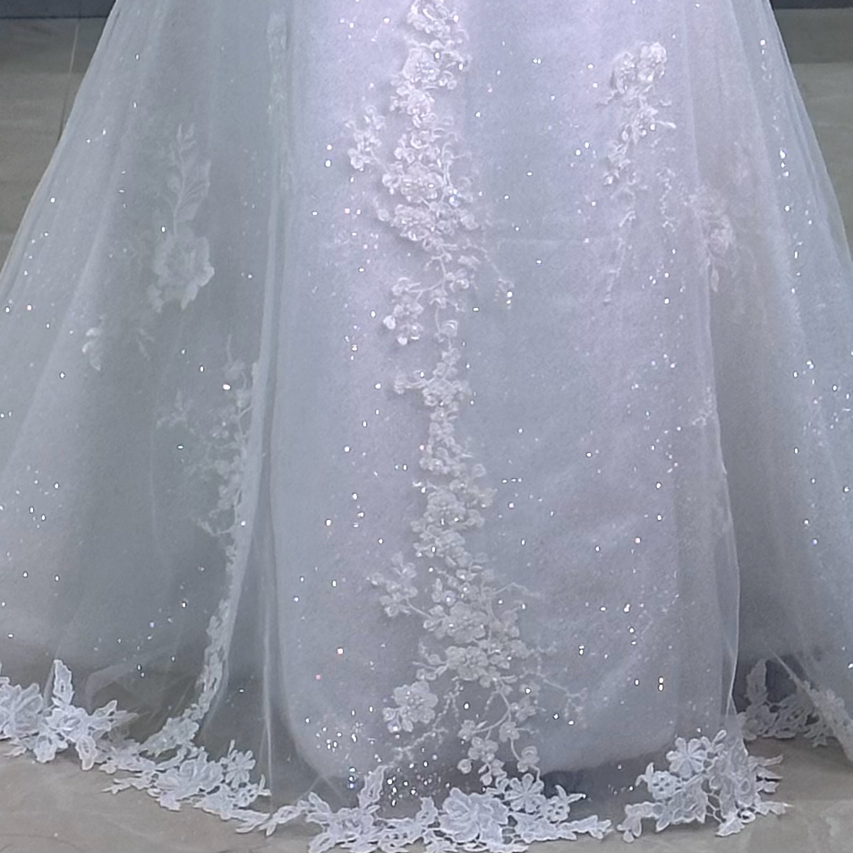 Chic 2024 Mermaid Cut Party Wear Luxurious Lace Design, Transformable from Strapless to Long-Sleeved for Weddings & Parties