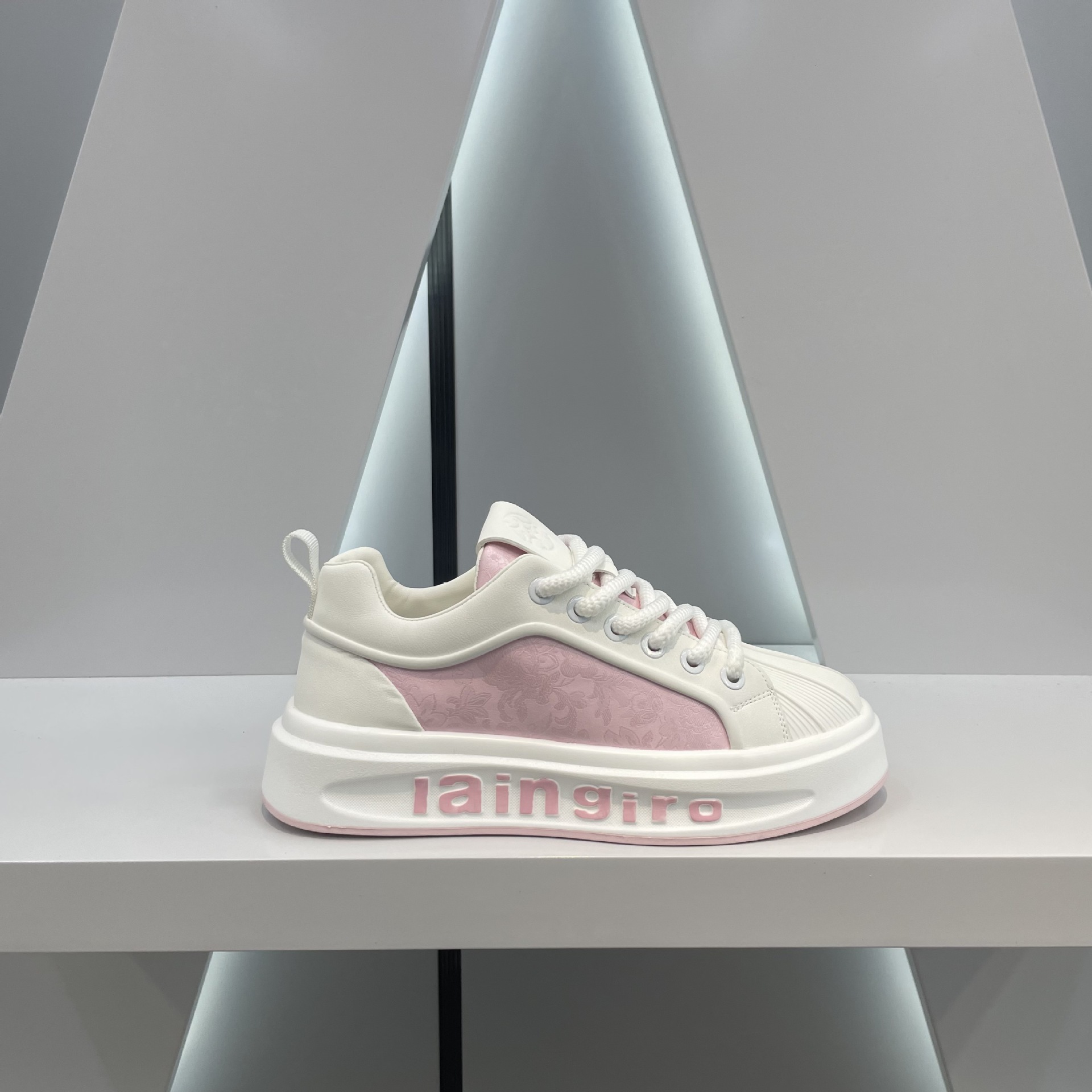 Ddmybear 2024 Autumn New Brand White Fashion Trend Versatile Embroidered Printed Casual Board Internet Red Trendy Men's Shoes Chinese Brand Shoes