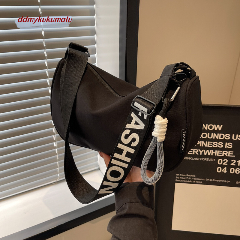 Waterproof Oxford cloth large capacity dumpling with crossbody for female niche new versatile casual sports style shoulder bag trend H7.16#13.9 ff023