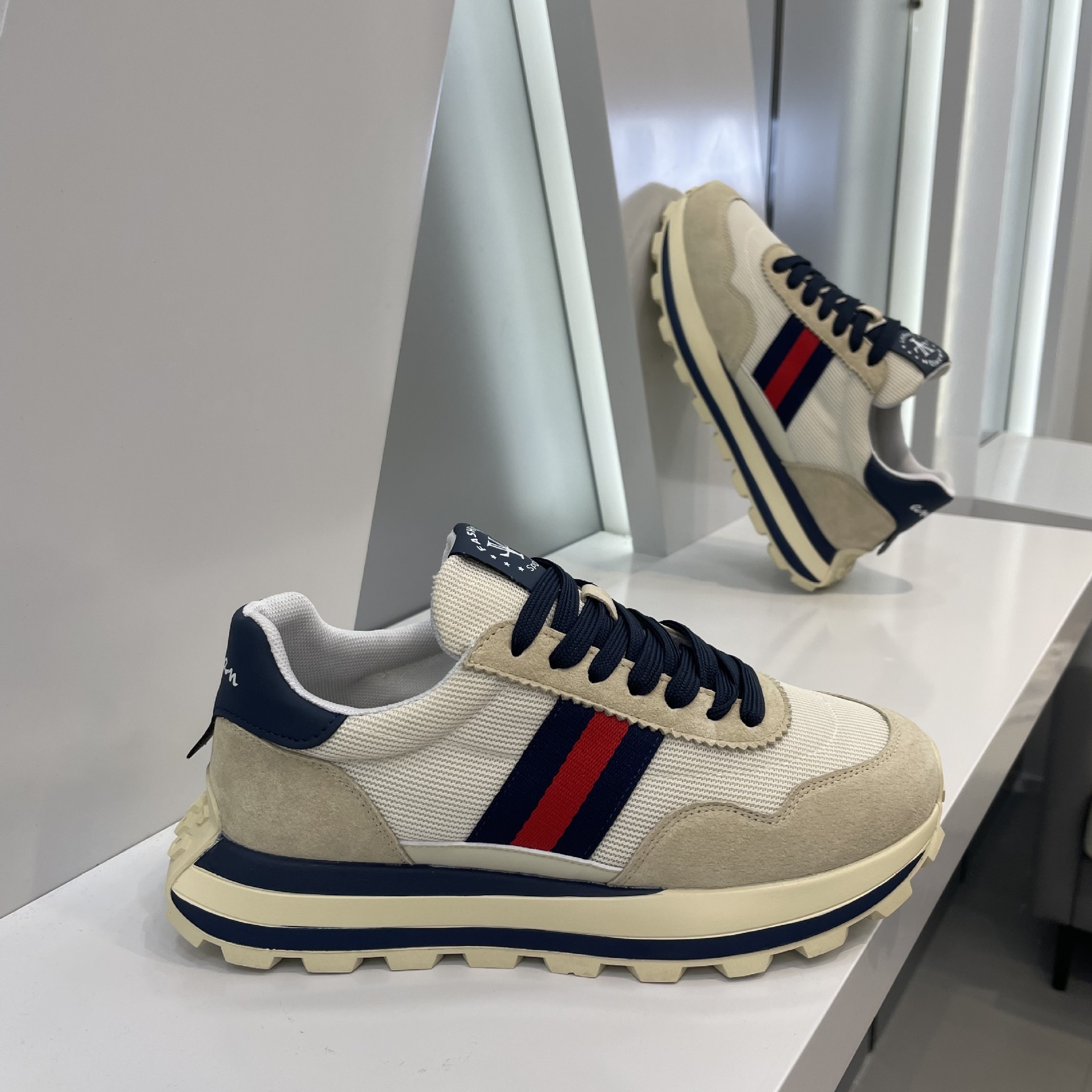 Ddmybear Autumn Low Cut Comfortable Sports Casual Soft Sole Fashion Korean Version Tie Up Versatile Internet Celebrity Same Style Chinese Brand Shoes 