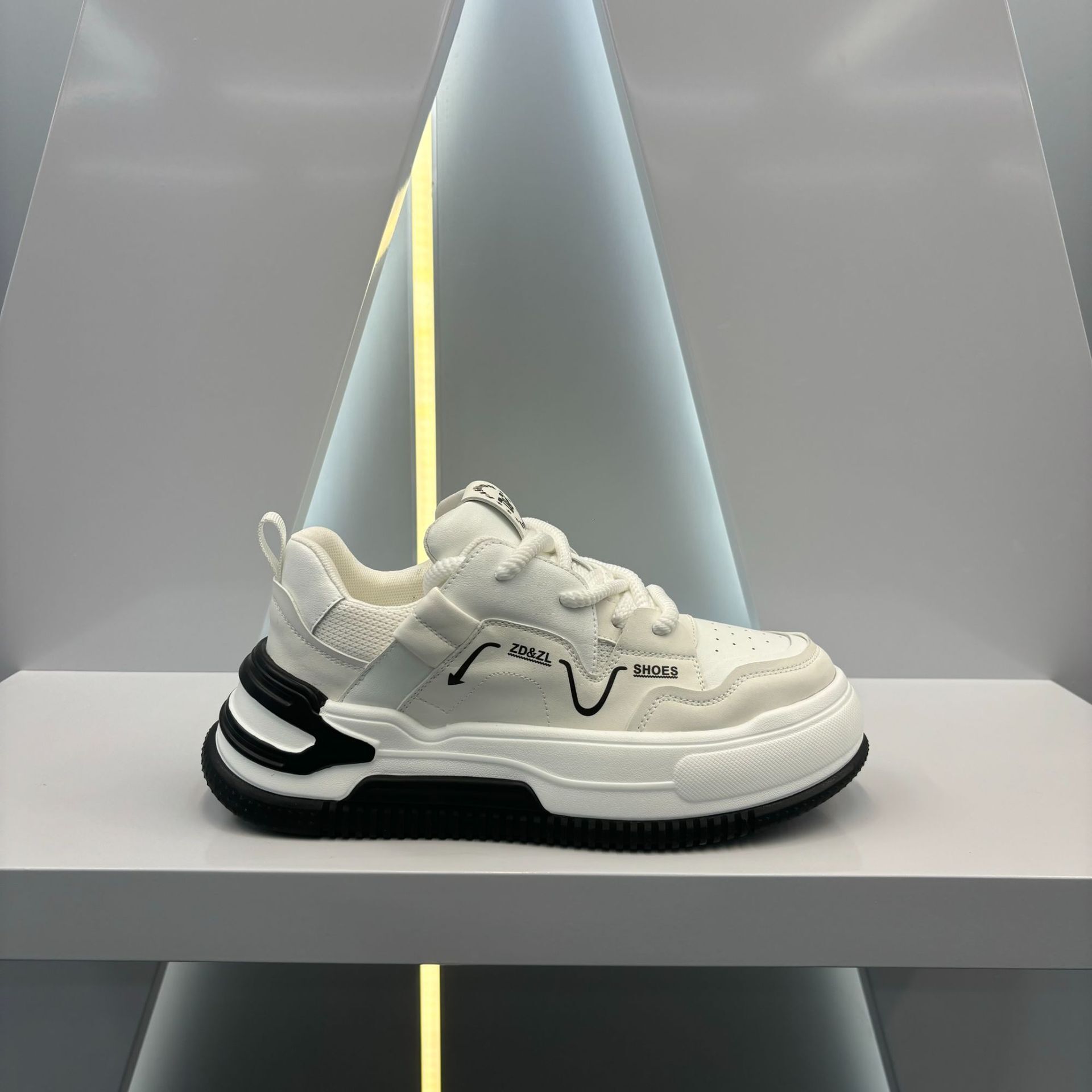 Ddmybear New Shell Toe Low Top Fashionable Board Soft Thick Sole Height Increasing Men's Versatile Casual Sports Shoes Chinese Brand Shoes F915-1